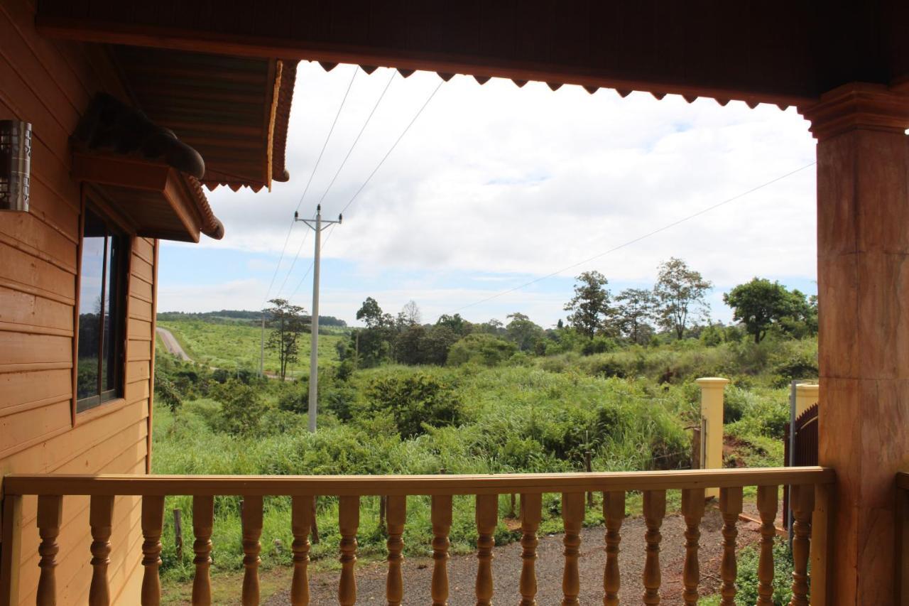 Terre De Lumiere Bed & Breakfast Sen Monorom Exterior photo
